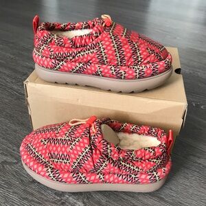 UGG MAXI HERITAGE BRAID CLOG